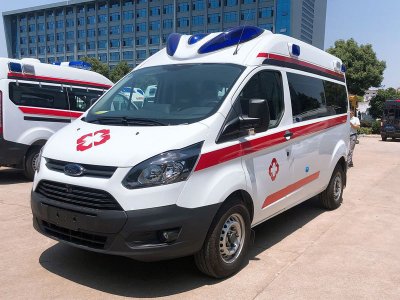 福特V362中軸中頂監(jiān)護(hù)型救護(hù)車（汽油）